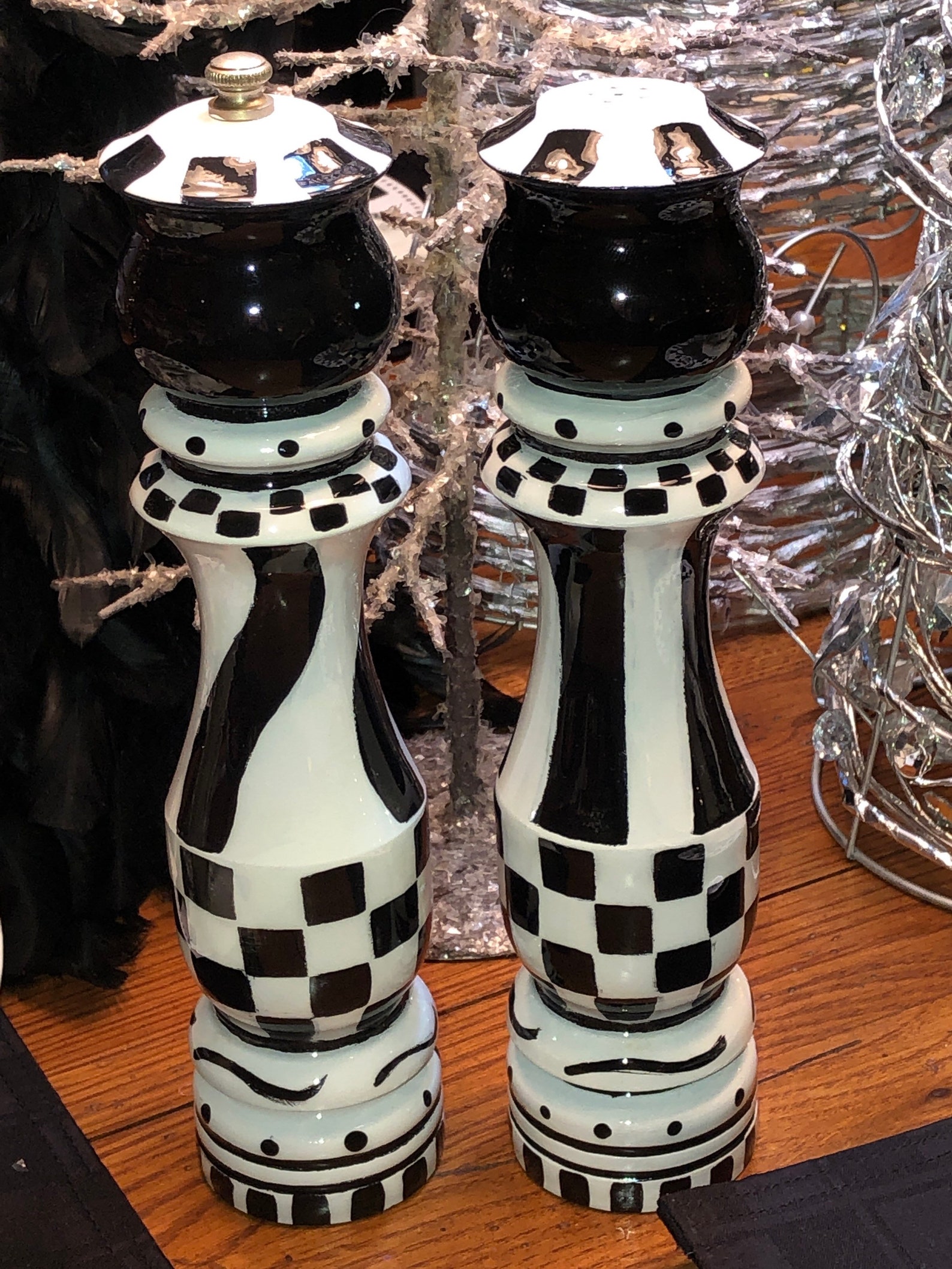 Salt and pepper shakers/Black and white checked salt pepper Etsy