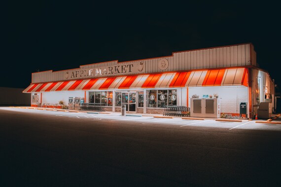 Apple Market Builder Interior of the historic Apple Market in the Covent Garden Market