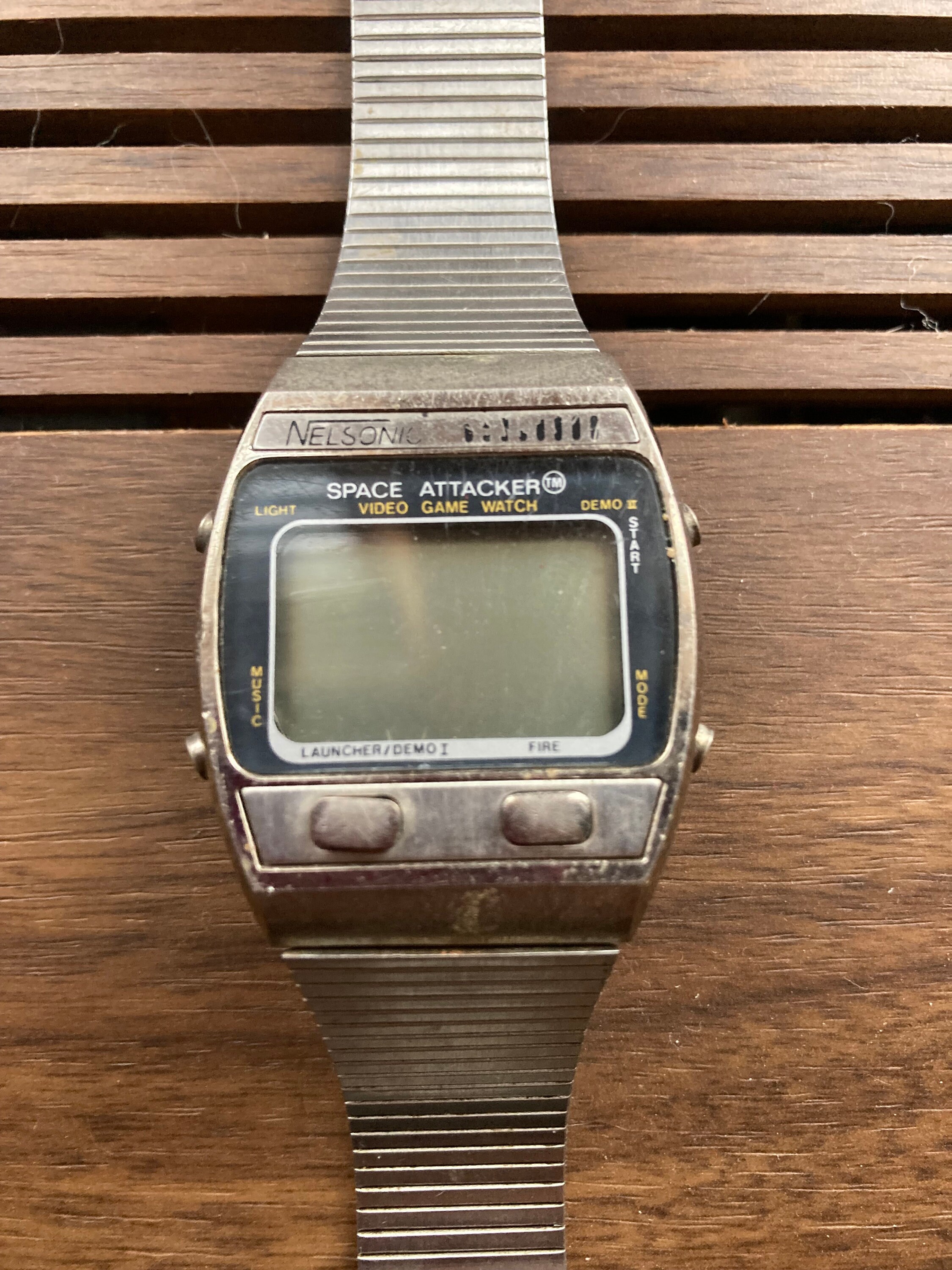 Space invaders watch 1980s shop