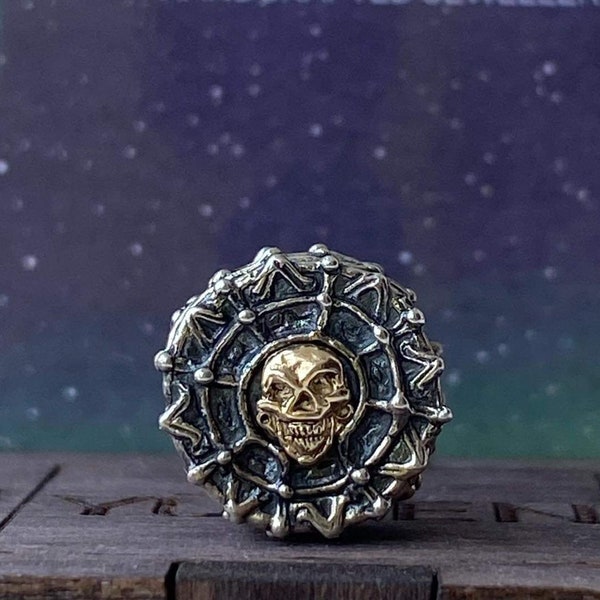 Yugen „Azteken-Münze“ – Silberne Charm-Perle mit Gold für europäisches Armband