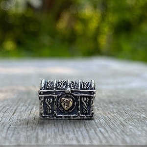 Yugen &quot;Dead Man&#39;s Chest&quot; - Silver charm bead