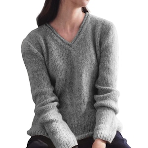 Suéter feminino simples com decote em V | Padrão de tricô fácil para blusa levemente ajustada | Download instantâneo de PDF vintage LINDO