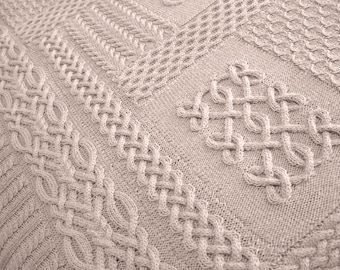 Patrón de manta de cable gruesa con trenzas celtas (muestrario) / FAB. Patrón de hilo afgano voluminoso (descarga en PDF)