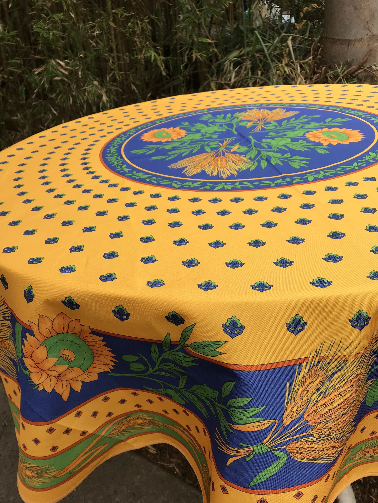 Provence Teflon coated tablecloth 71'' (180cm) round Vent du Sud - LAST ONE