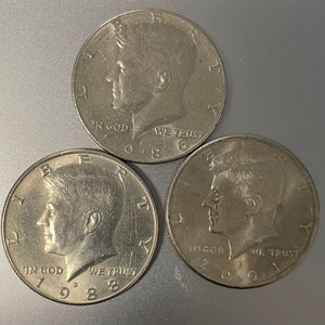 3 Coin Lot, Kennedy Half Dollars- 1986-P, 1988-D and 2001-P, Fresh from a Roll.