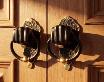 Battente per porta a forma di pugno, decorazione per la casa in bronzo, ornamento per l'ingresso, regalo estivo