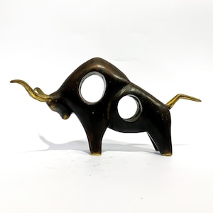 Abstract Bull Statue 9.8 INCH, Bull Figurine, Decorative Spanish Bull, Geometric Bull, Ox Sculpture,Abstract Statue, Halloween Gift, Decor