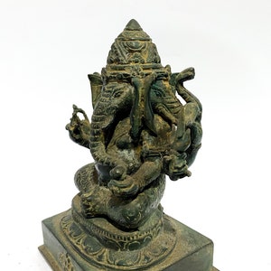 Statua di Ganesha in bronzo da 19 cm, regalo estivo, Trigana in meditazione a 3 teste, Ganesha in ottone, statua vintage di Ganesha, dio della fortuna, decorazione per la casa