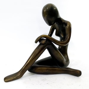 Modern Art Thinker Man, Abstract Sculpture Decor, Ornaments, European Style Table Desktop Décor,Gifts for him, Halloween Gift, Home Decor