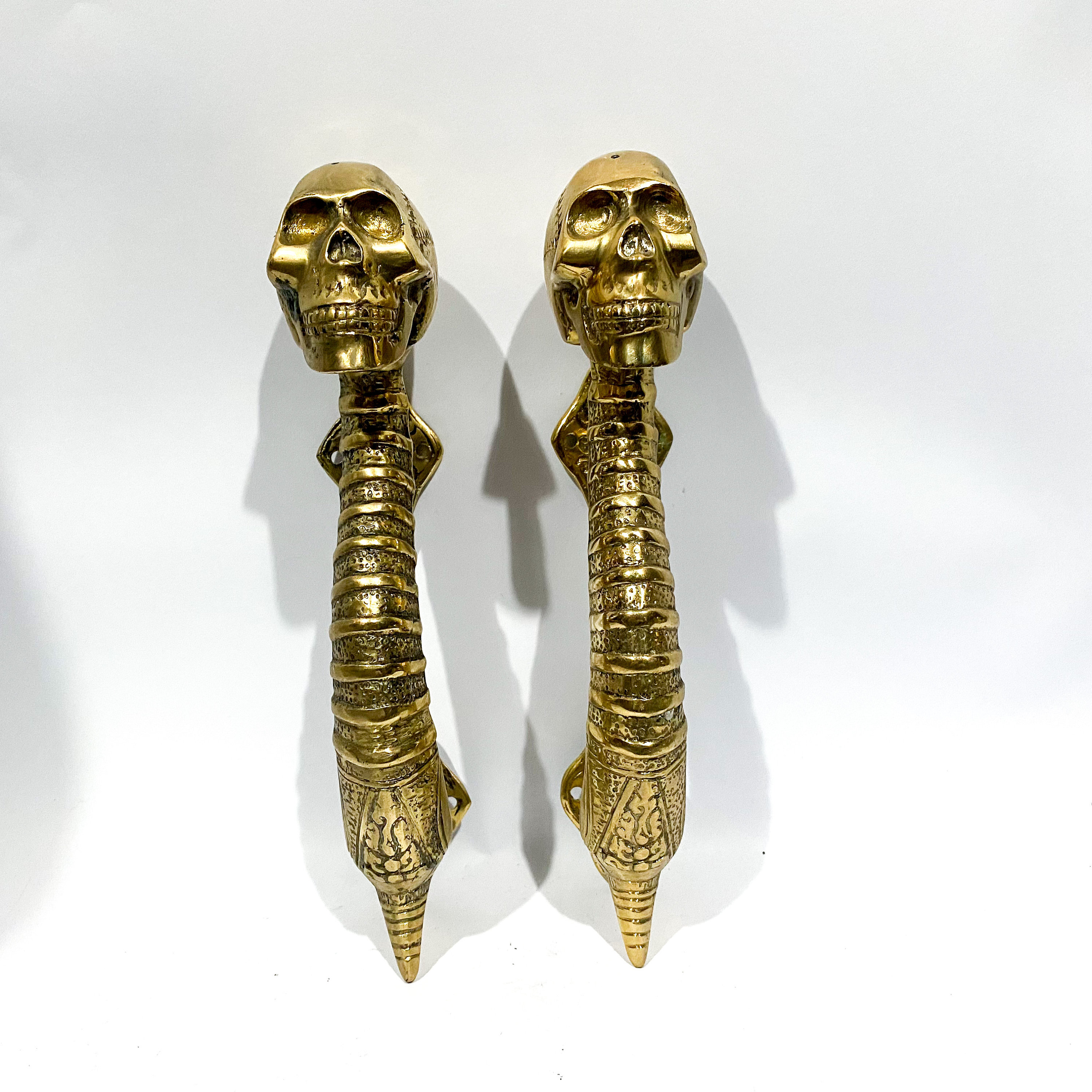 【新品】DAMNGOOD!! SKULL HANDLE SC25 BRASS Unique Skull Door Handle, Summer Gift, Pair Golden Skull
