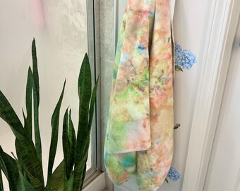 Bath Towel “Sour Skittle”