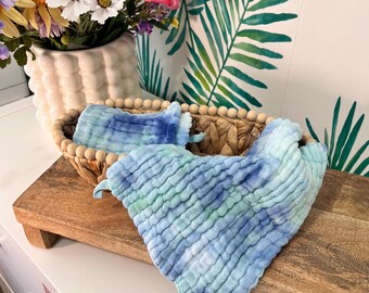 Set of 2 muslin cotton wash cloths in “Winter Storm”
