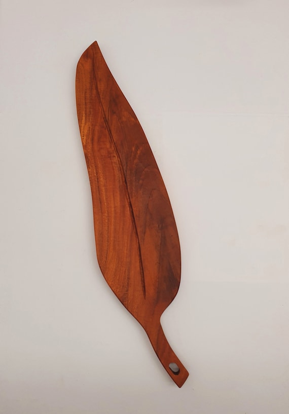 Carved Teak Leaf Serving Plates Carved Teak Leaf Serving Plates