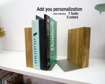 Wooden bookends with personalization, Oak wood Panel and Steel, Booklover gift for bibliophile friends, Shelf Accessorie.