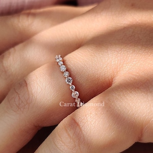Floating Bubble Round Cut Lab Grown Diamond Eternity Wedding Band For Women