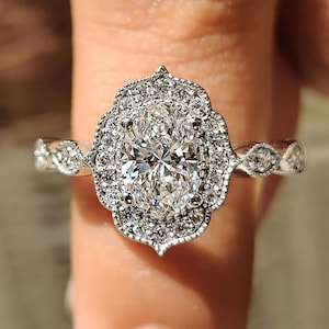 Oval Diamond Engagement Ring, Vintage Halo Oval Lab Grown Diamond Ring for Women, Milgrain Setting Ring, Anniversary Gifts for Her