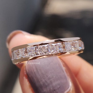 Channel Set Trauring, 3.00 MM Princess Cut farblos Moissanit Ehering, halb Eternity Band, Moissanit Stapelring, Brautring