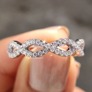 infinity twist wedding band