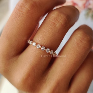 2.50 MM Round OEC Colorless Moissanite Wedding Band, Round Old European Cut Moissanite Floating Bubble Prong Set Band, Single Shared Prong