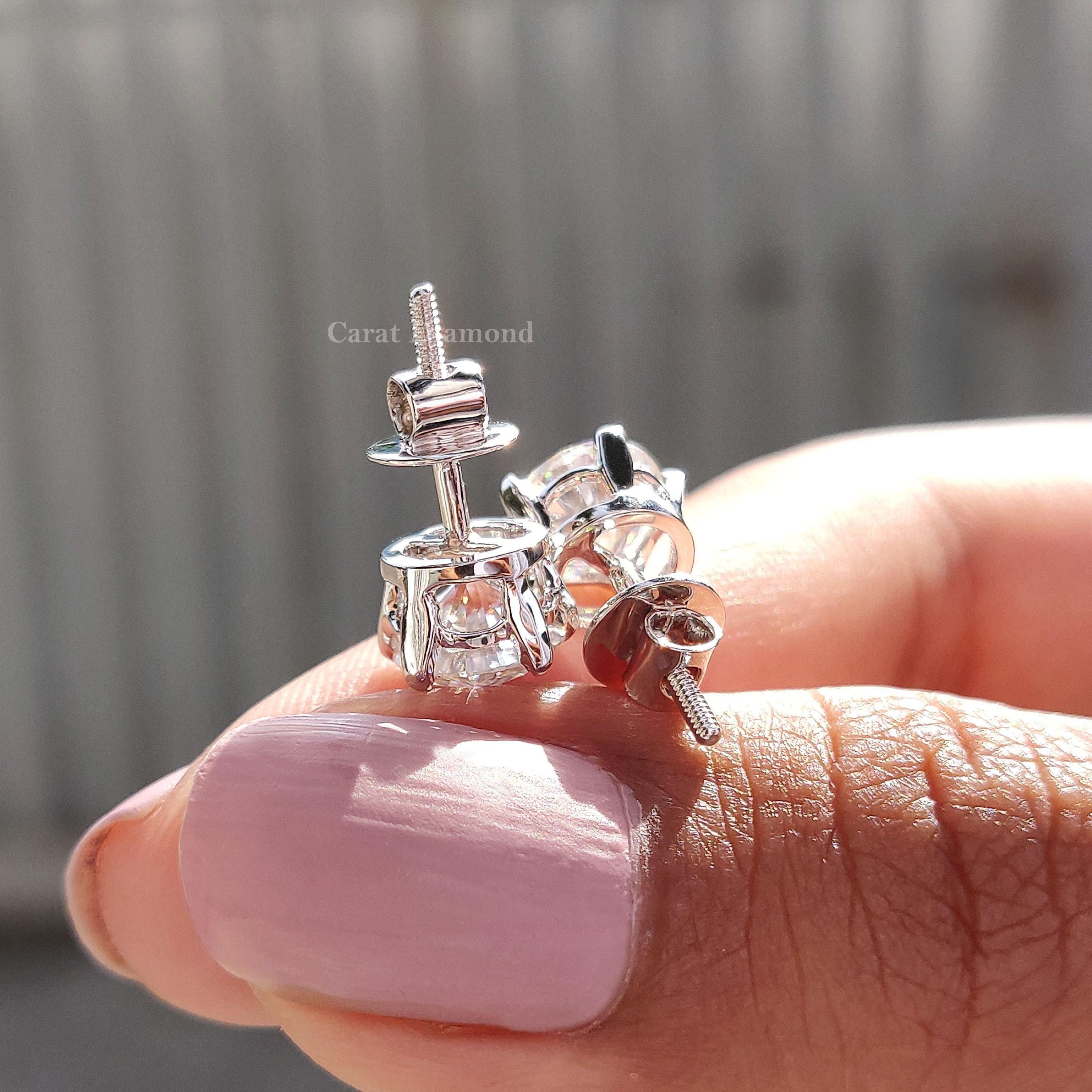 Orecchini pendenti antichi con moissanite a forma di conchiglia Orecchini pendenti antichi con moissanite a forma di conchiglia