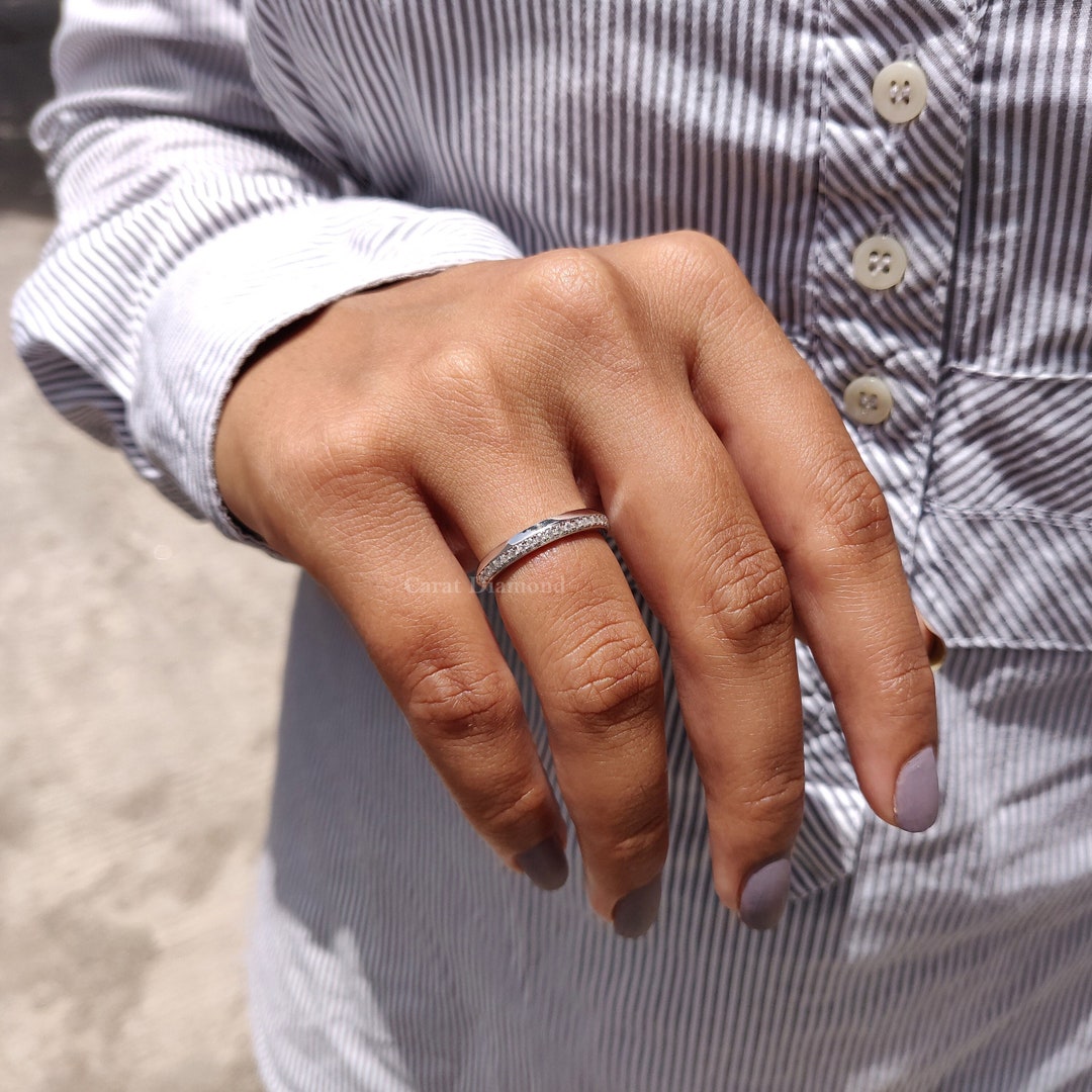 Petite Knife Edge Band Ring, 1.20 MM Round Cut Colorless