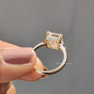 yellow gold engagement ring