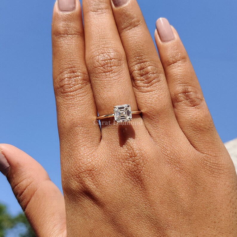 moissanite wedding ring