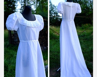 70s Vintage Wedding Gown / Simple Short-Sleeved Bohemian Wedding Dress