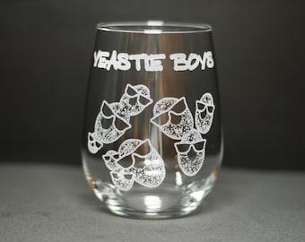 Yeastie Boys Laser Engraved Wine Glass: Nerdy Science Gift