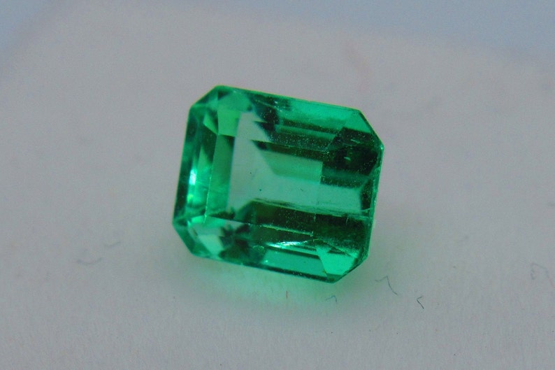 Neon Green Colombian Emerald 1.23 Ct. Emerald Cut. Loose - Etsy