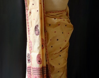 Handloom Mekhla Chador Set: Mulberry & Tussar Silk, Assam India