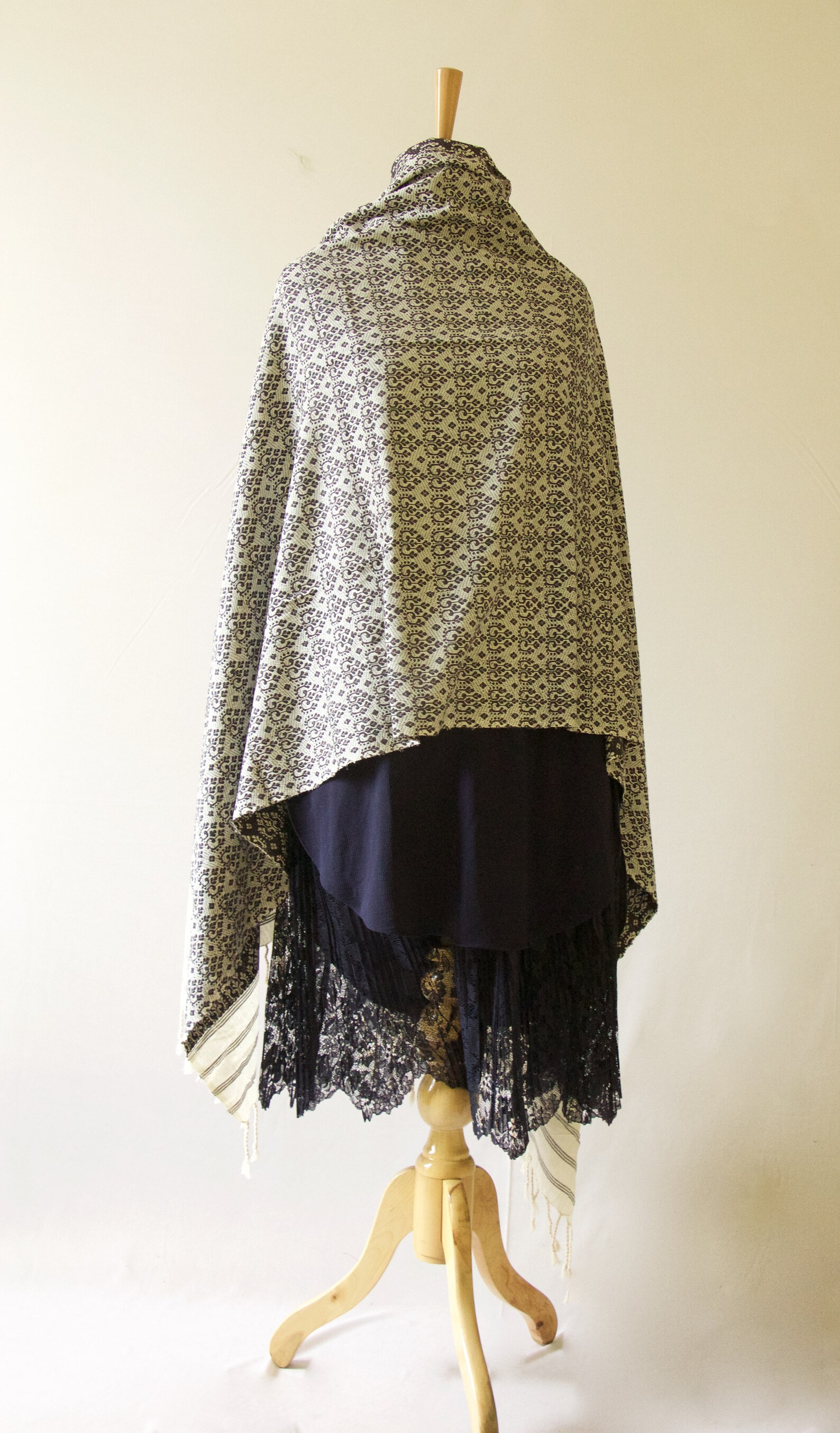 Handloom Eri Silk / Ahimsa silk Shawl from Assam India | Etsy