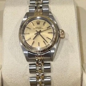 18K Yellow Gold Rolex Self Winding Water Proof 26MM Watch Reference #6917