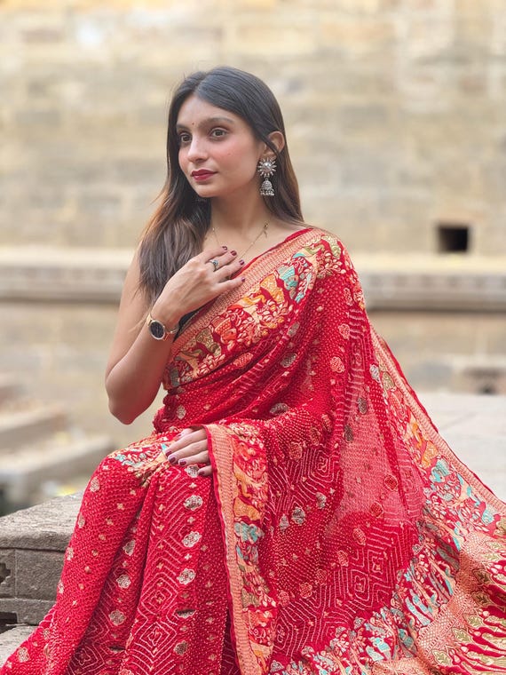 赤いバンダーニサリー、ピュアジョーゼット、インドの結婚式の民族衣装 