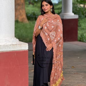 Gaji silk Bandhani dupatta, Pastel brown bandhani dupatta, Traditional Bandhani, Indian womens wear dupatta, Silk Bandhani