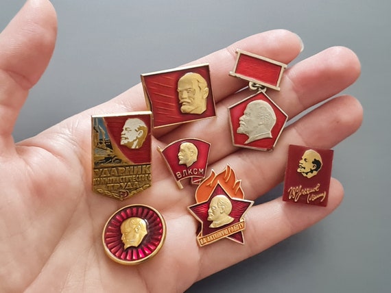 Lenin badge set, Soviet vintage, USSR, Soviet era… - image 9