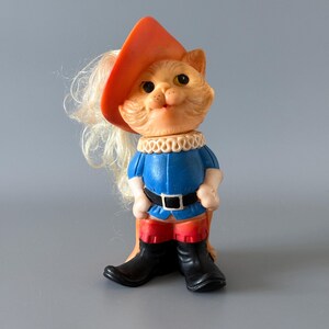 Vintage Soviet Cat Figurine, USSR Retro Toy, Russian Puss in Boots, Soviet rubber toy 1980s, Collectible, Nostalgic Gift