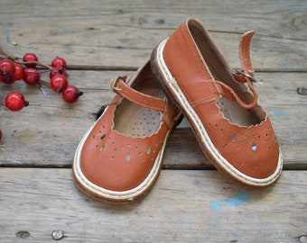 Soviet vintage shoes, Leather children's sandals, Tiny Feet, Girls shoes, Boys shoes, Soviet era