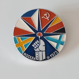 Rare 1973 USSR Enamel Pin Badge: International Friendship