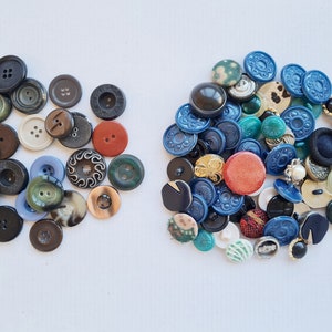 Assorted old clothing buttons 70s-80s, Vintage Button Set,  Round Multicolored Buttons, Big Buttons, Collection lot for crafting sewing