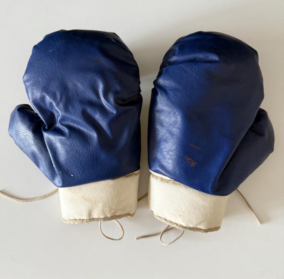 Vintage Style Boxing Gloves for Decor, Blue and White Leather Retro Sports Memorabilia, Man Cave Wall Art, Antique Style Boxing Gym Decor