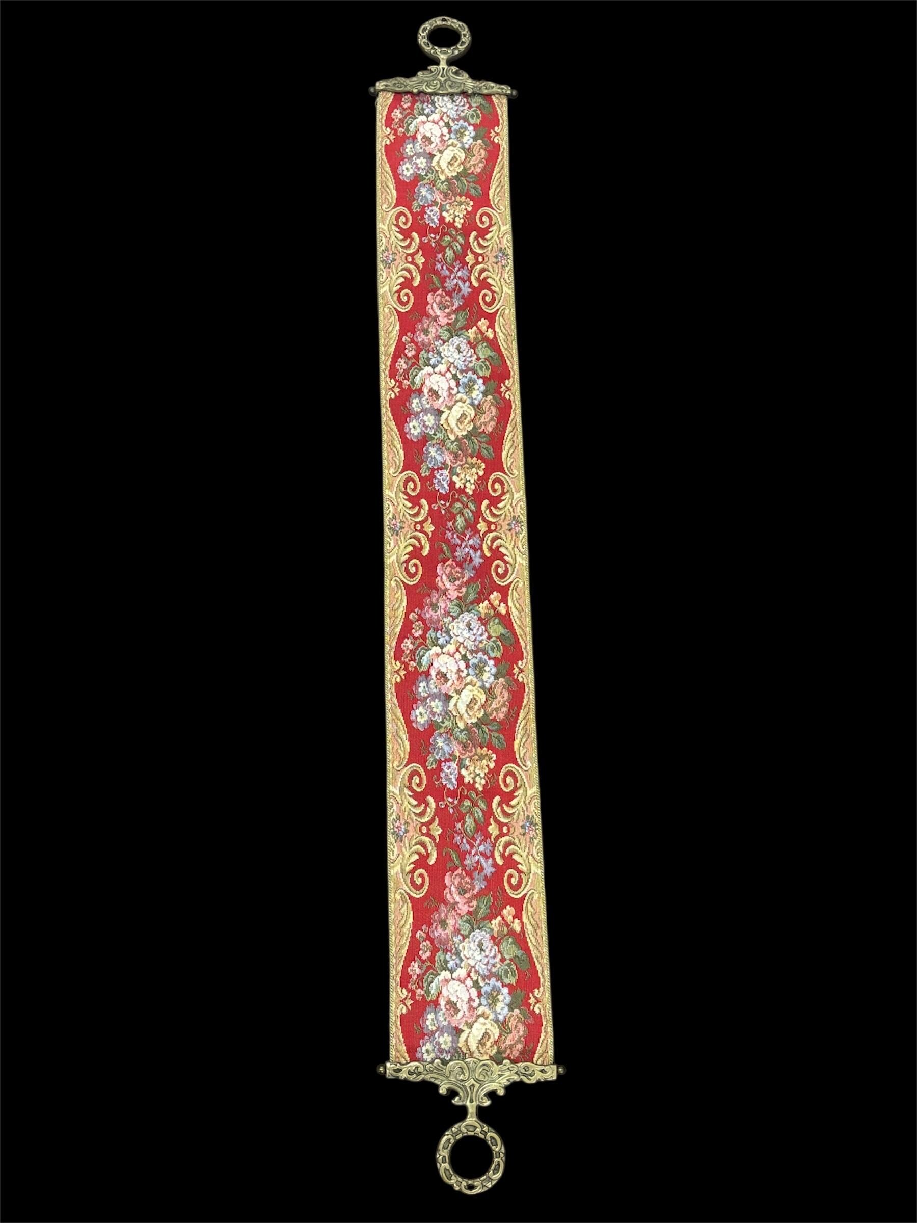 Tapisserie Murale Vintage Victorienne – Motif Floral – Avec Cloche En Laiton Suspendu