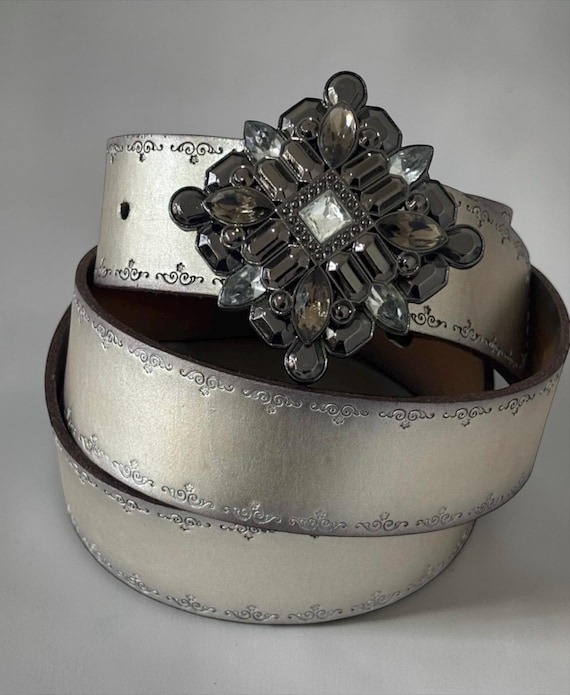 Fossil Embellished Leather Belt Size L Fossil Size L Belts for Women for sale | eBay main image 3