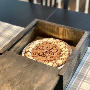 Wooden Pie Box, Rustic Pie box, Wooden storage box, Pie Box, Sliding lid box
