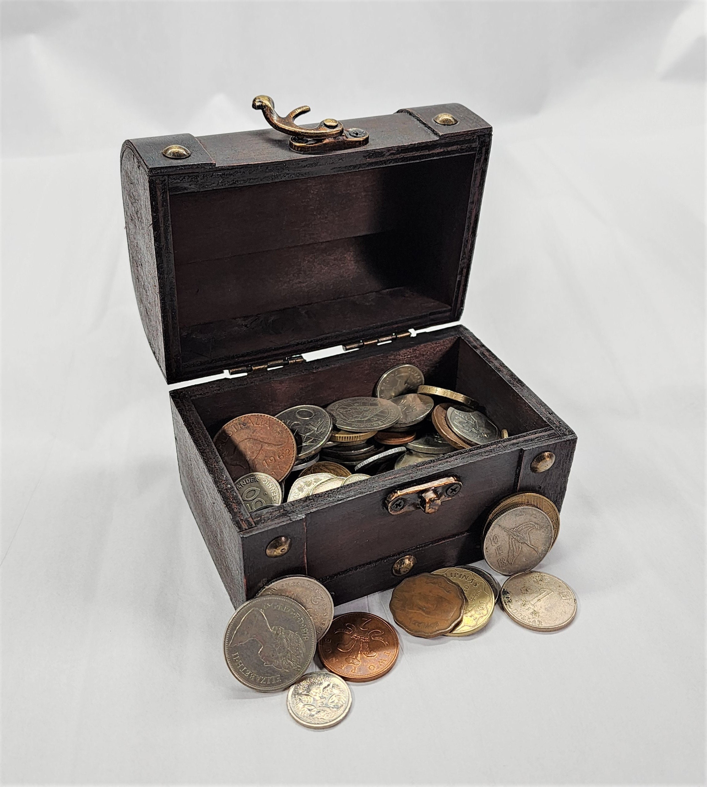 Treasure Chest With 11/2 Pounds of World Coins Etsy