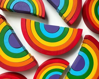 Medium chunky wooden rainbow stacker - Traditional
