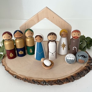 Wooden peg doll Nativity Scene