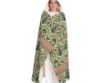 Hooded Sherpa Fleece Blanket: Chinese Ornament Design