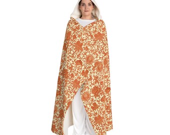 Hooded Sherpa Fleece Blanket: Chinese Ornament Design