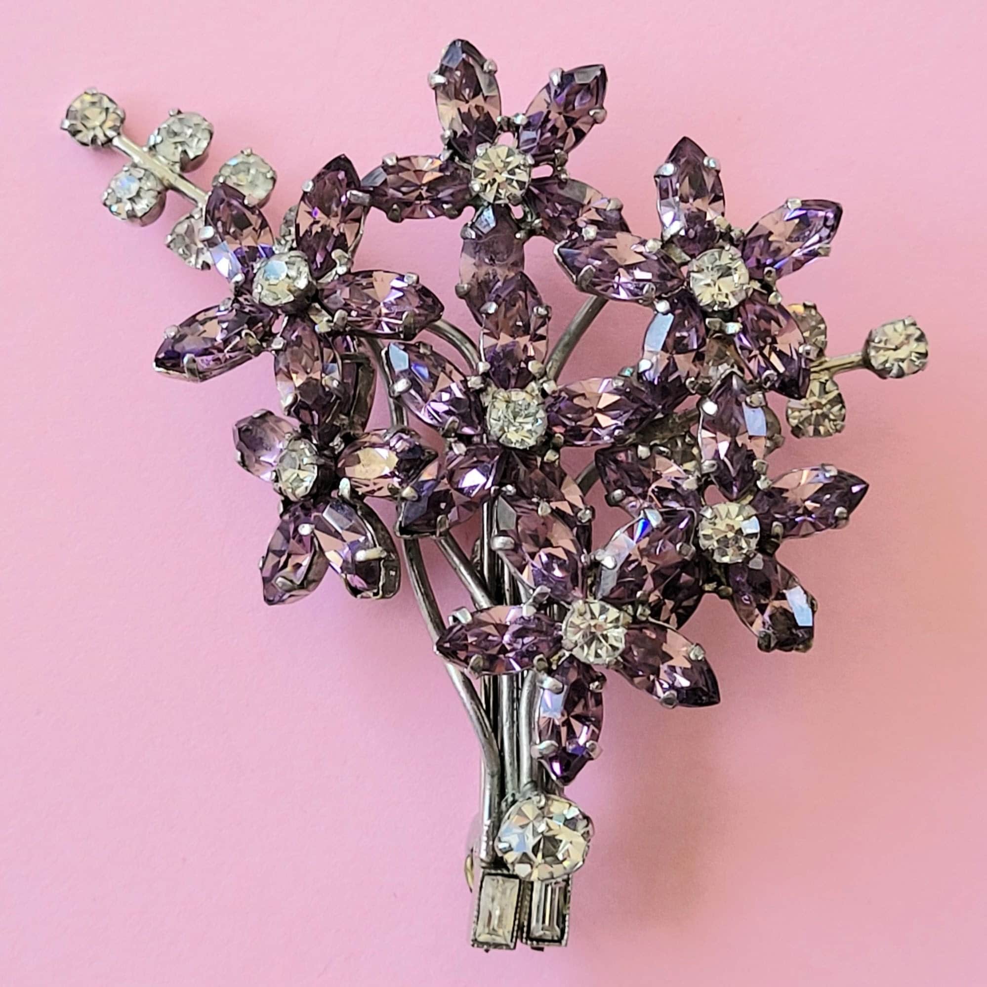 完璧すぎて可愛げがない Crystal Austrian Brooch Etsy - アクセサリー